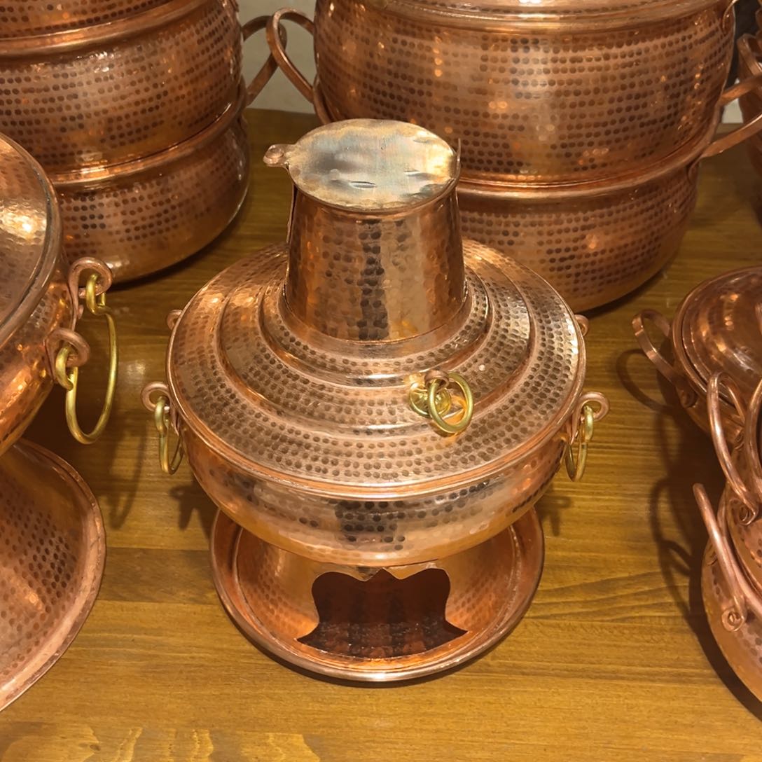 24碳火锅手工锻打工艺