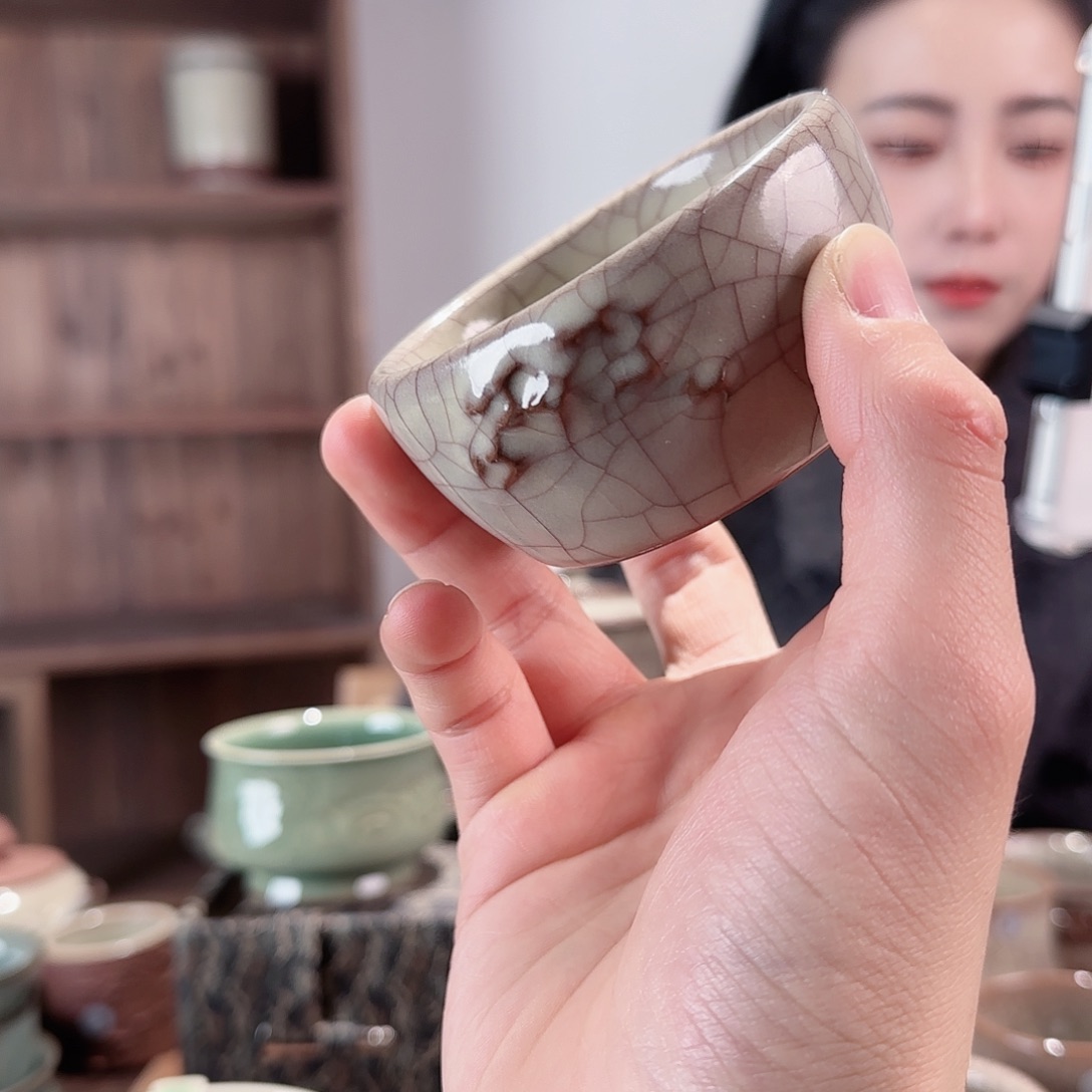 摆件瓷宋意太湖石普洱杯