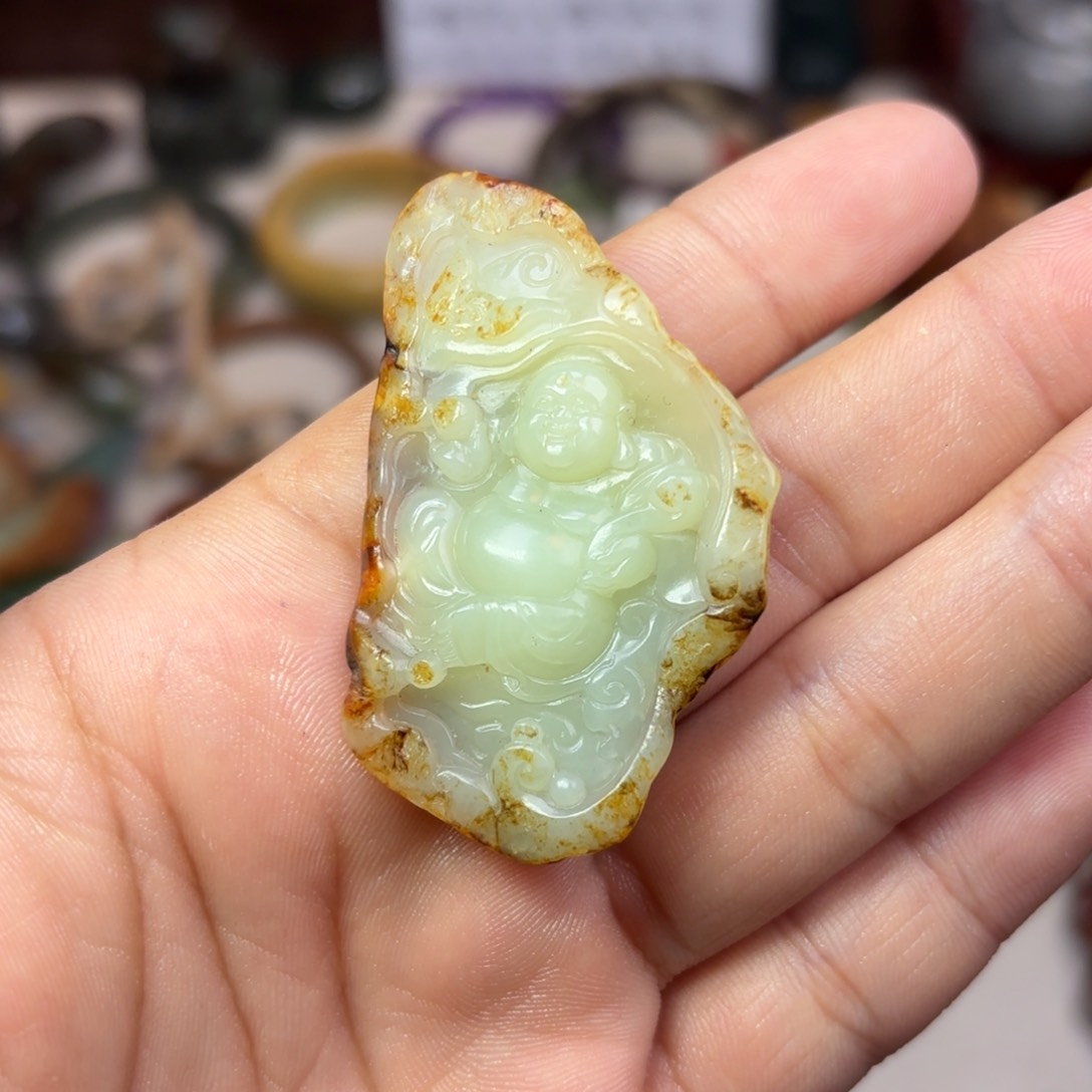 岫岩河磨玉（透闪石质玉）颈饰未镶嵌