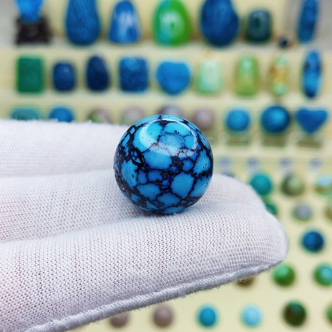 绿松石绿松石未镶嵌