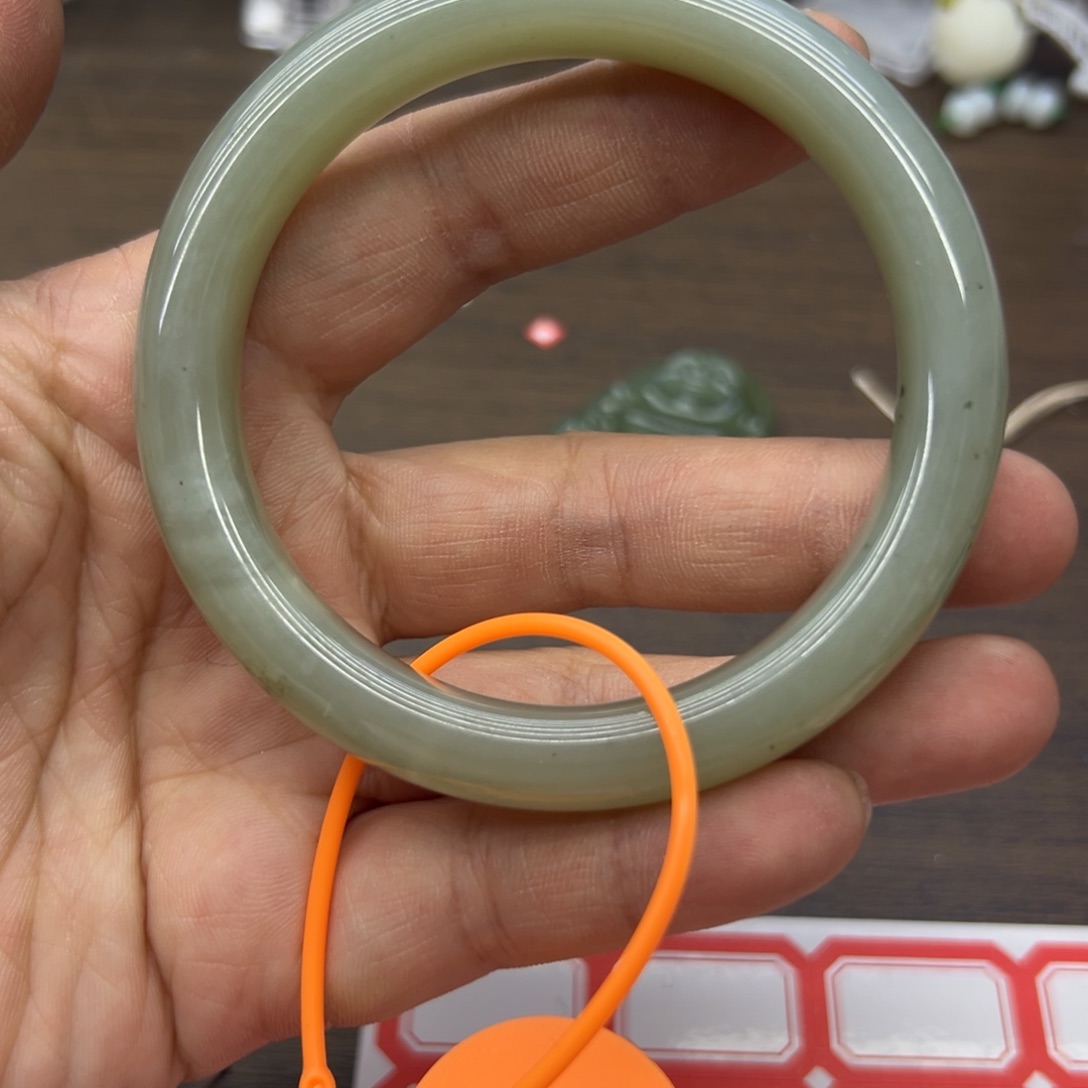 和田玉未镶嵌手镯60.6圈围86