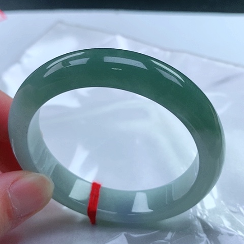 翡翠手镯未镶嵌7 号翡翠手镯