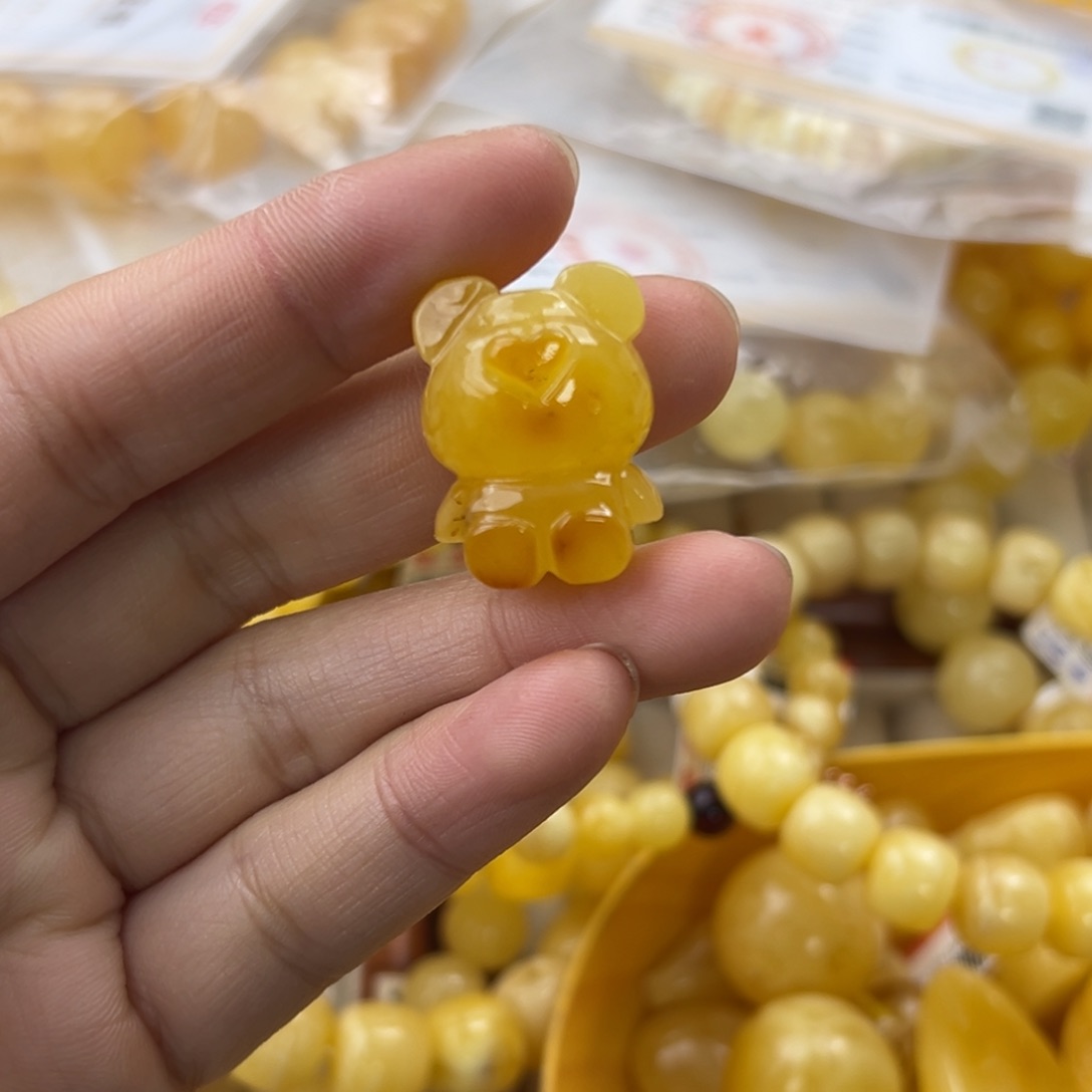 琥珀珠宝奇石未镶嵌