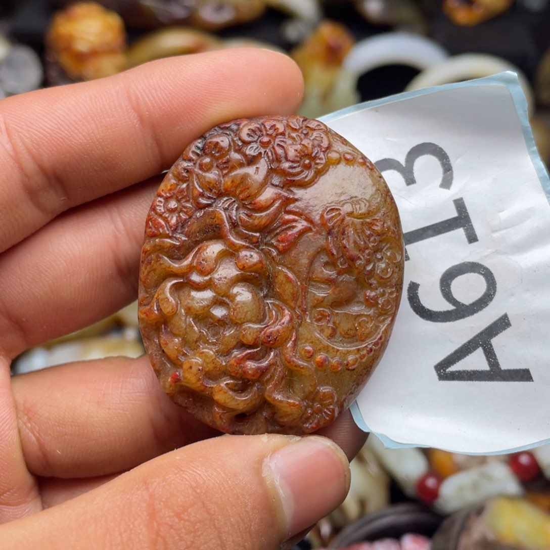 和田玉（糖玉）挂件未镶嵌