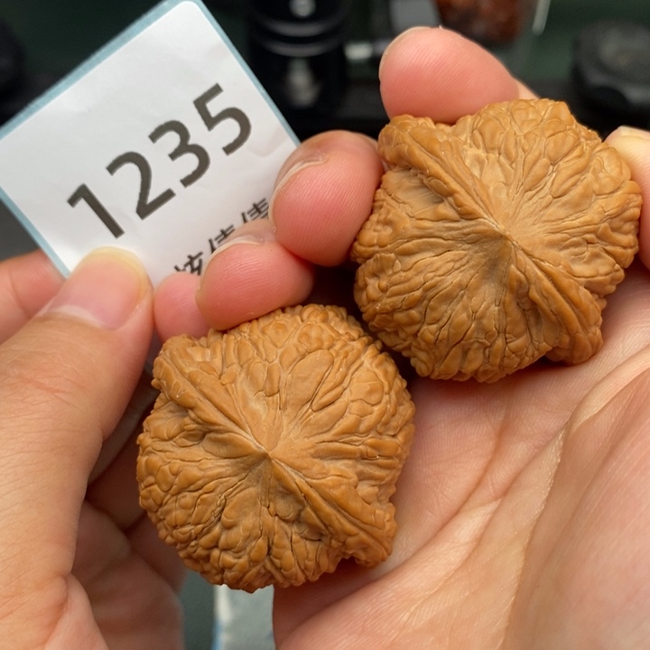 文玩核桃吊坠1235号泥巧背42