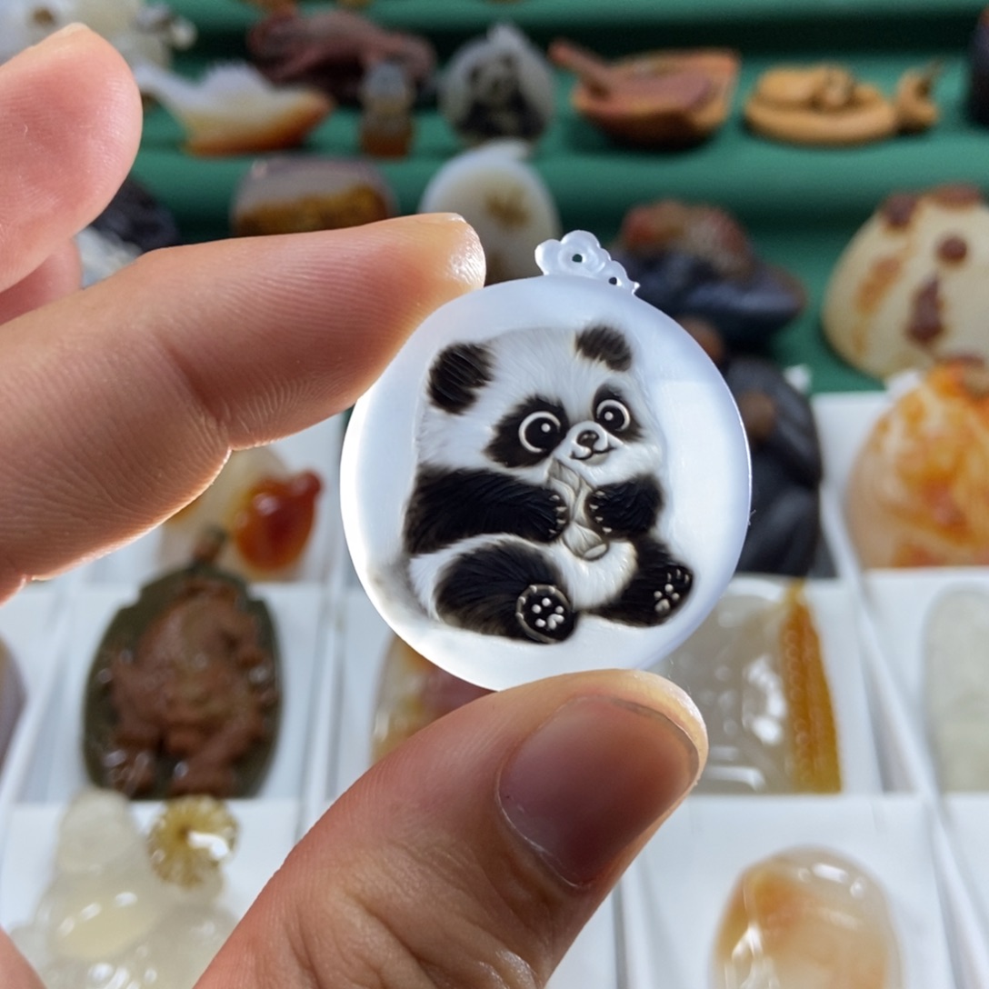 玛瑙/玉髓颈饰未镶嵌