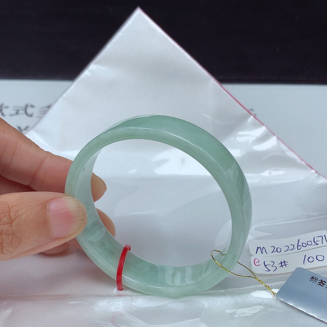 翡翠手镯未镶嵌53圈0571