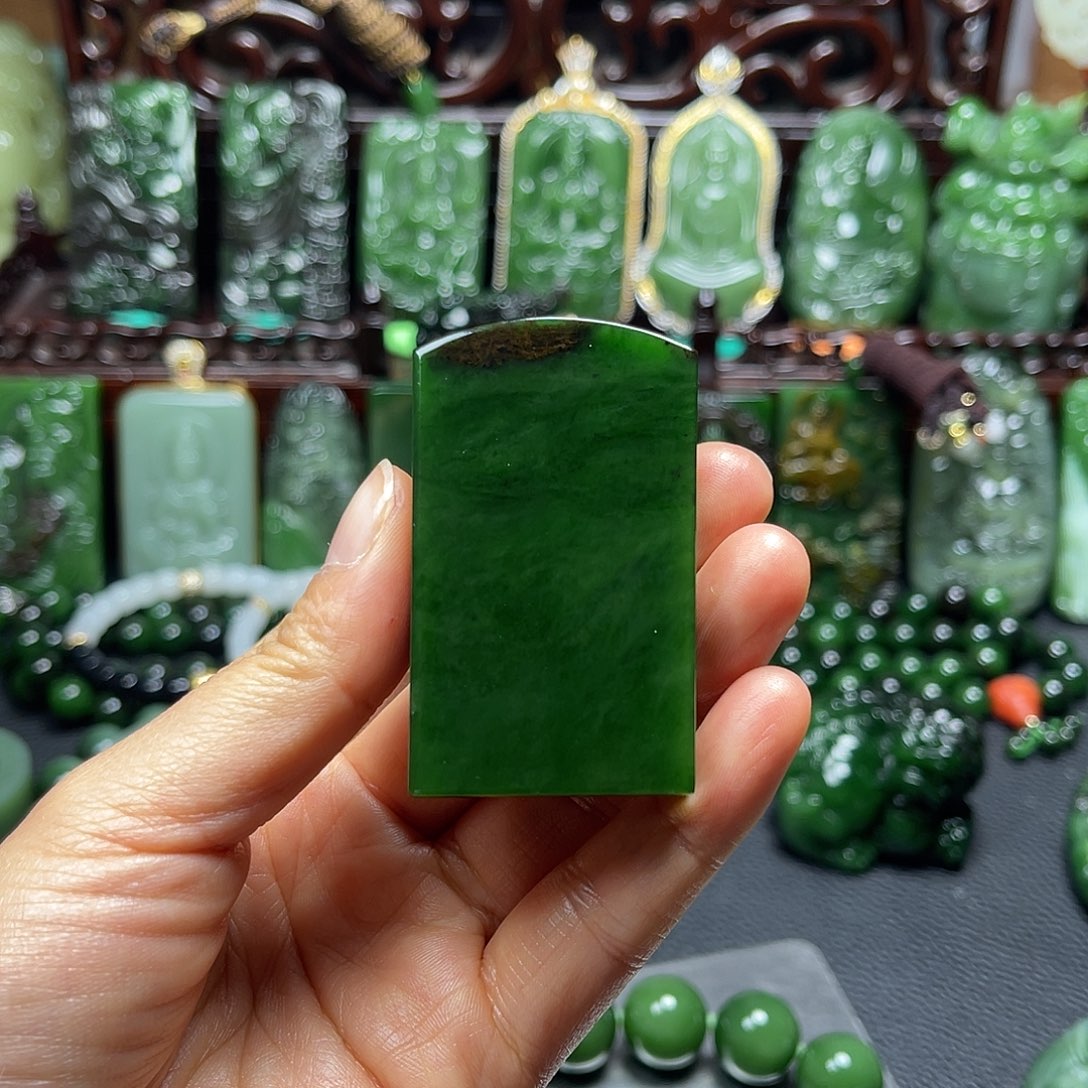 等***等和田玉未镶嵌手链