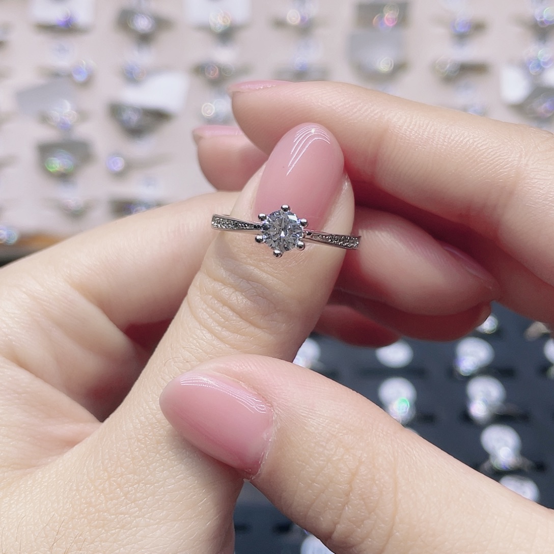 莫桑石非金属圈15。小蛮腰50 福利