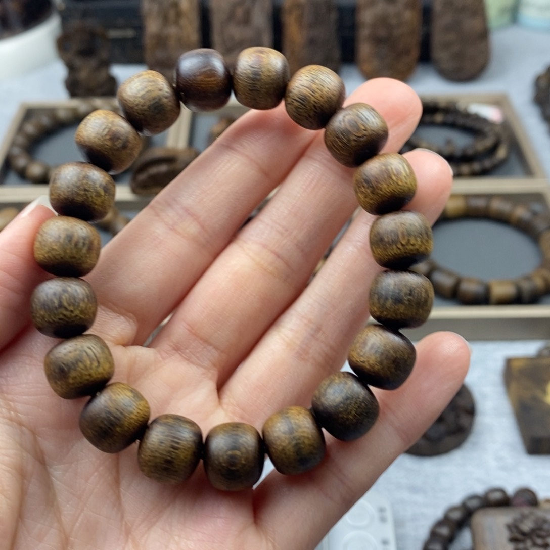 沉香手串平****意越南芽庄紫棋楠