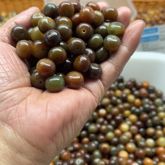 白玉菩提吊坠瑕疵12敦煌苹果120颗