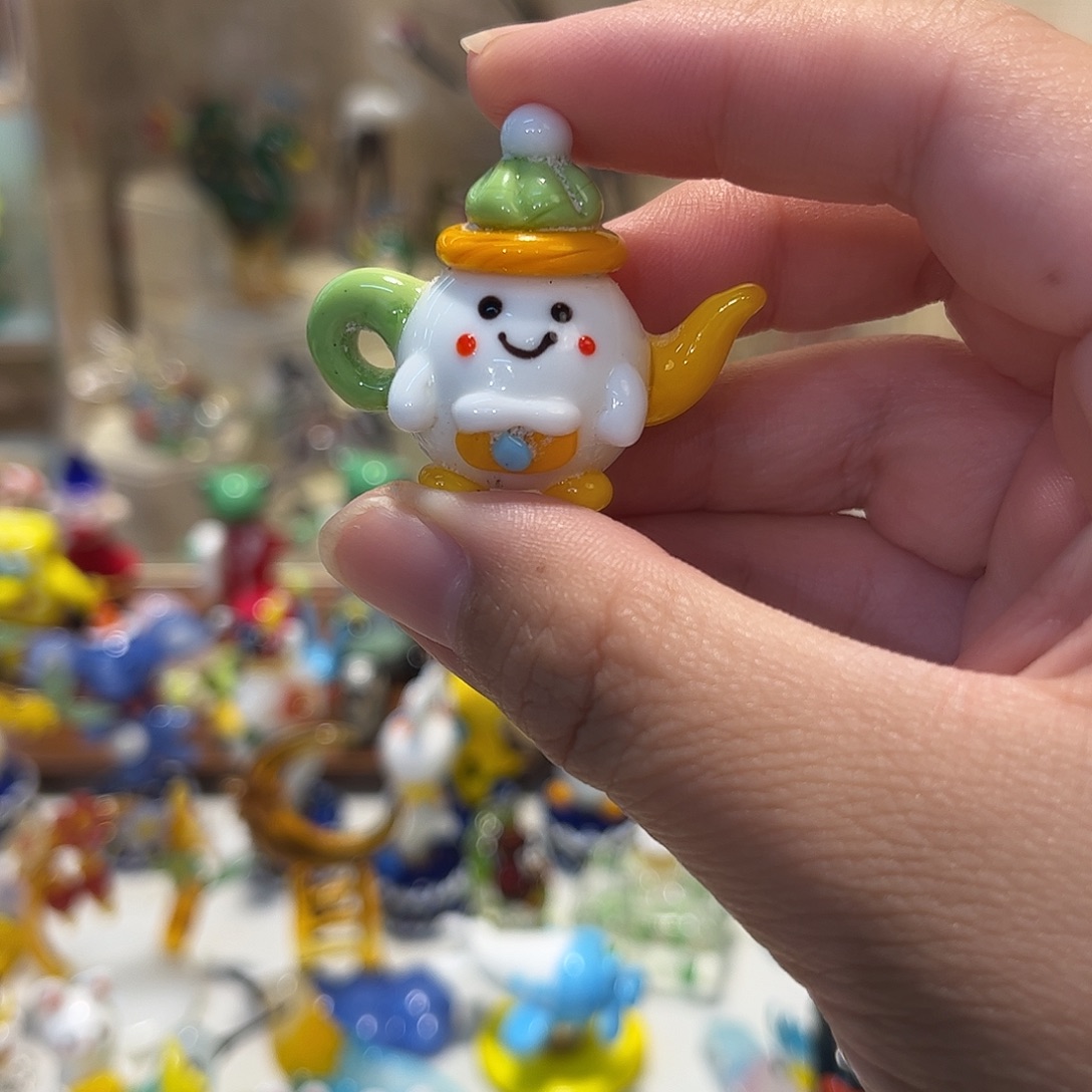 手工艺品琉璃茶壶