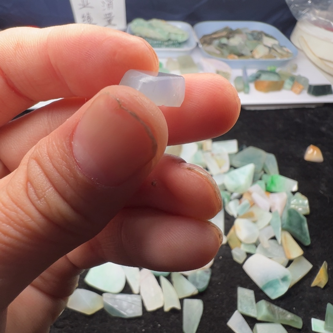 翡翠裸石缅甸翡翠A货