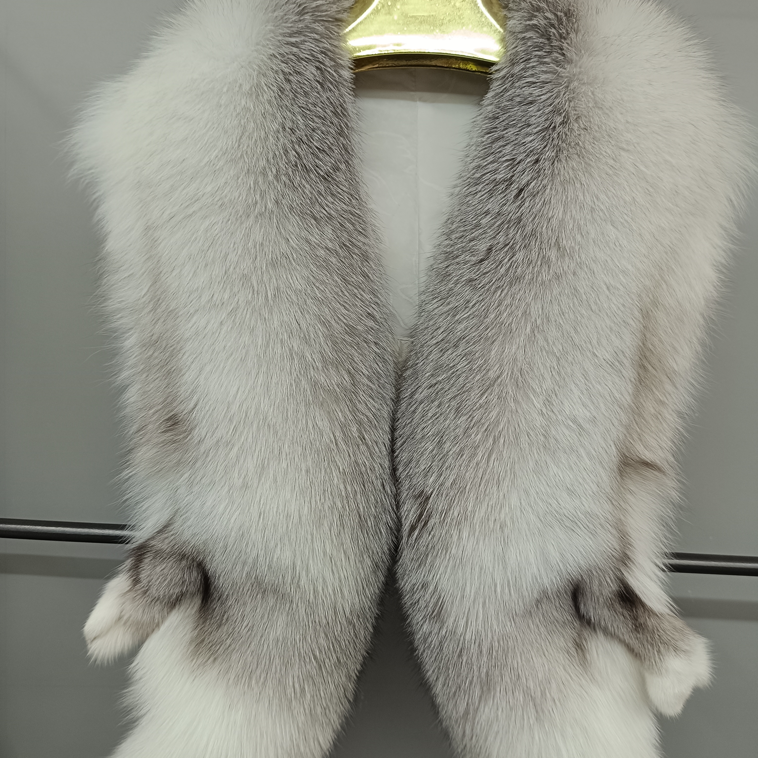 秋冬新款外搭狐狸毛大披肩高档时尚爆款保暖加厚大披风皮草百搭