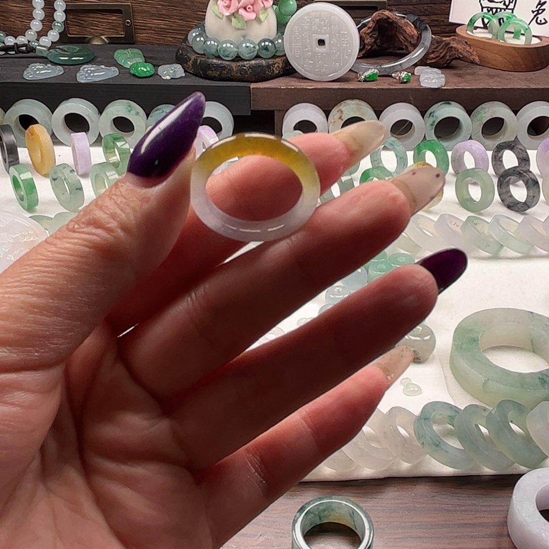 定制翡翠未镶嵌翡翠