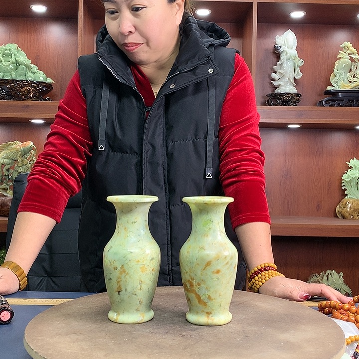 【闪购商品】蛇纹石玉（覆膜）珠宝奇石未镶嵌1*1