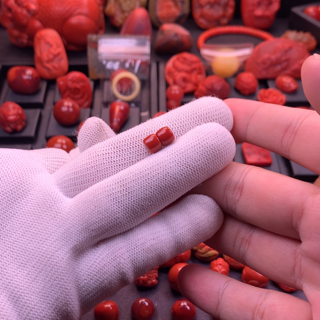 南红玛瑙未镶嵌【传仁】川料原矿满色满肉柿子锦直切对珠7mm