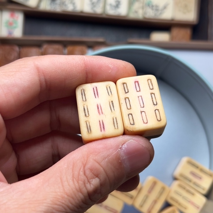 J***⁹实心竹雕刻手把件