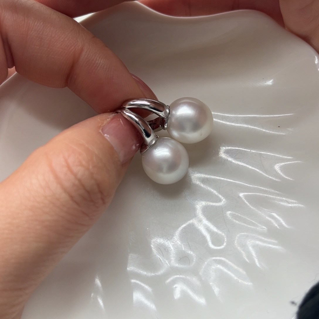 银S925镶嵌海水珍珠耳饰