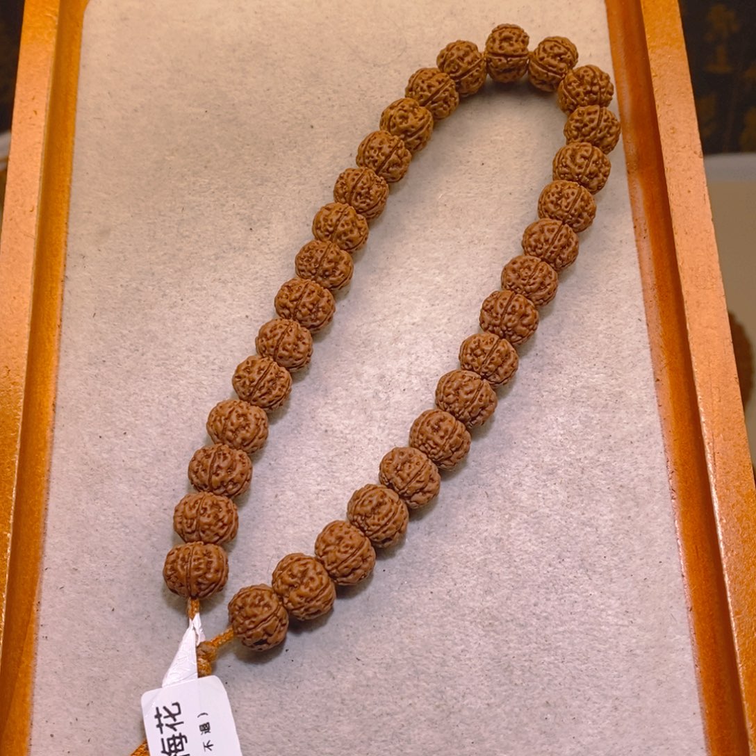 金刚菩提手串凹底梅花11+