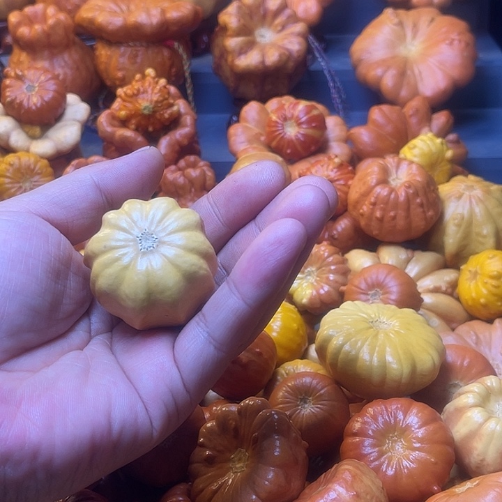 咘****大叶紫檀（黑酸枝木类）