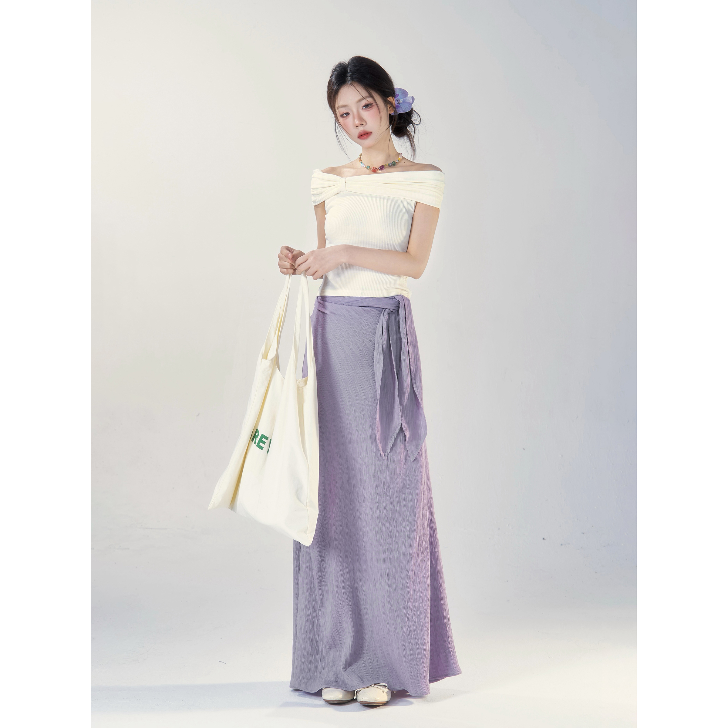 【小野莓】法式气质甜美肌理感绑带X斜肩修身显瘦短袖套装女BT17611