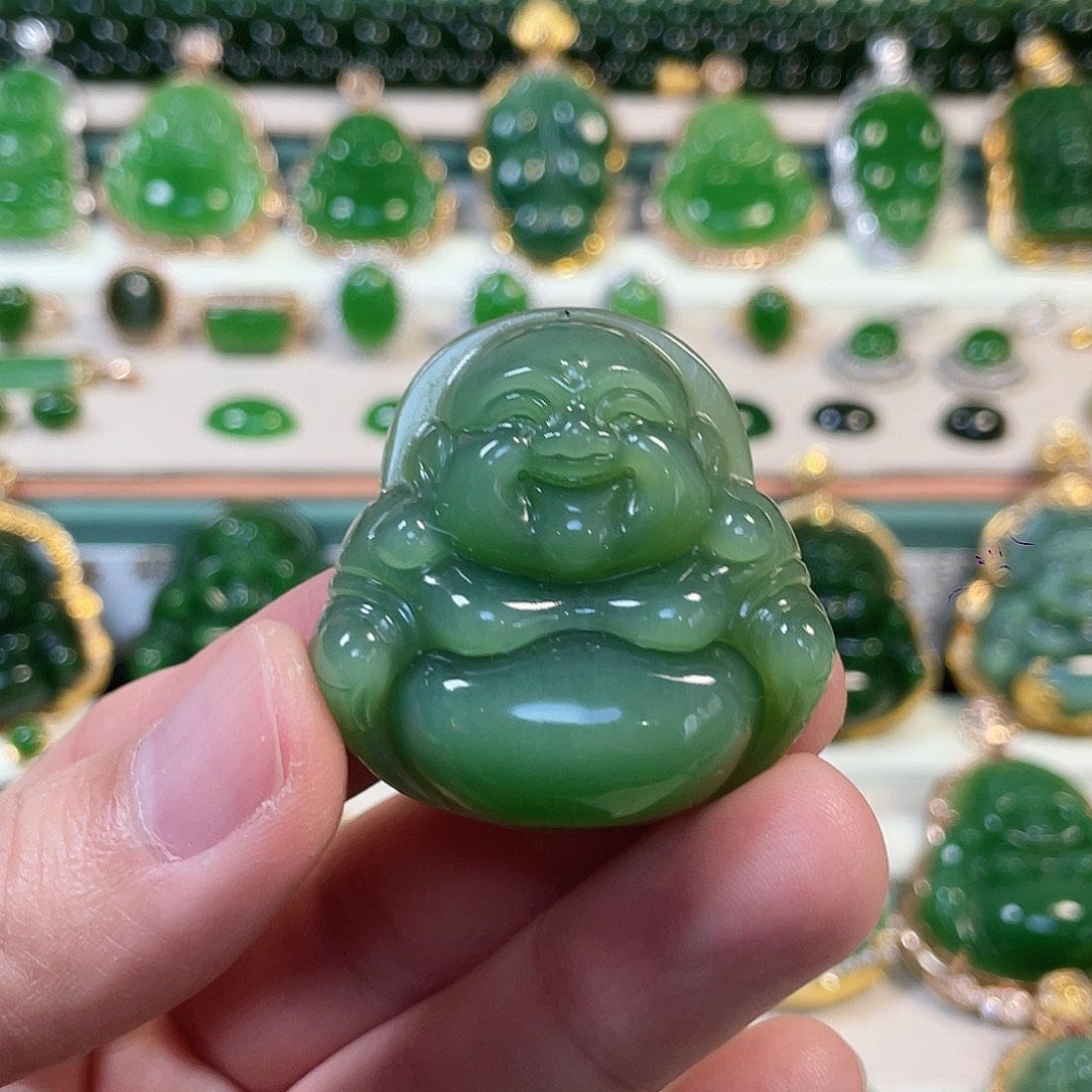 和田玉（碧玉）未镶嵌颈饰40mm