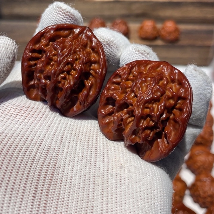 文玩核桃吊坠李*欣三棱38.06.888