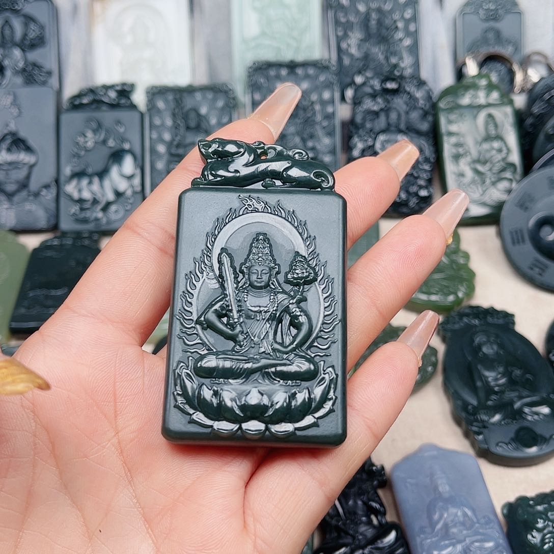 和田玉（青玉）颈饰未镶嵌