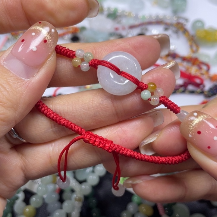 翡翠手绳未镶嵌48999999999