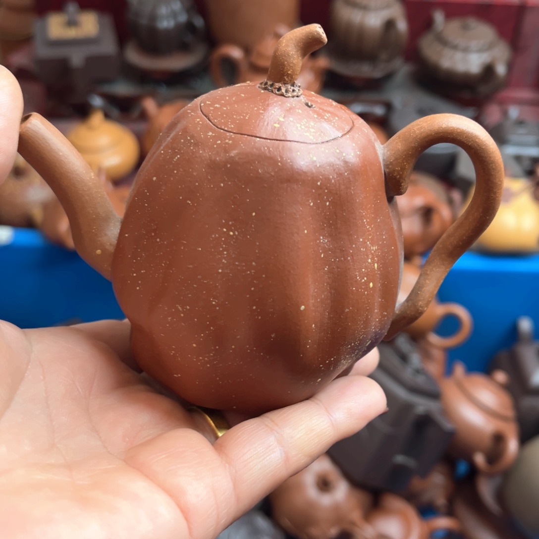 紫砂茶壶紫砂………………………………