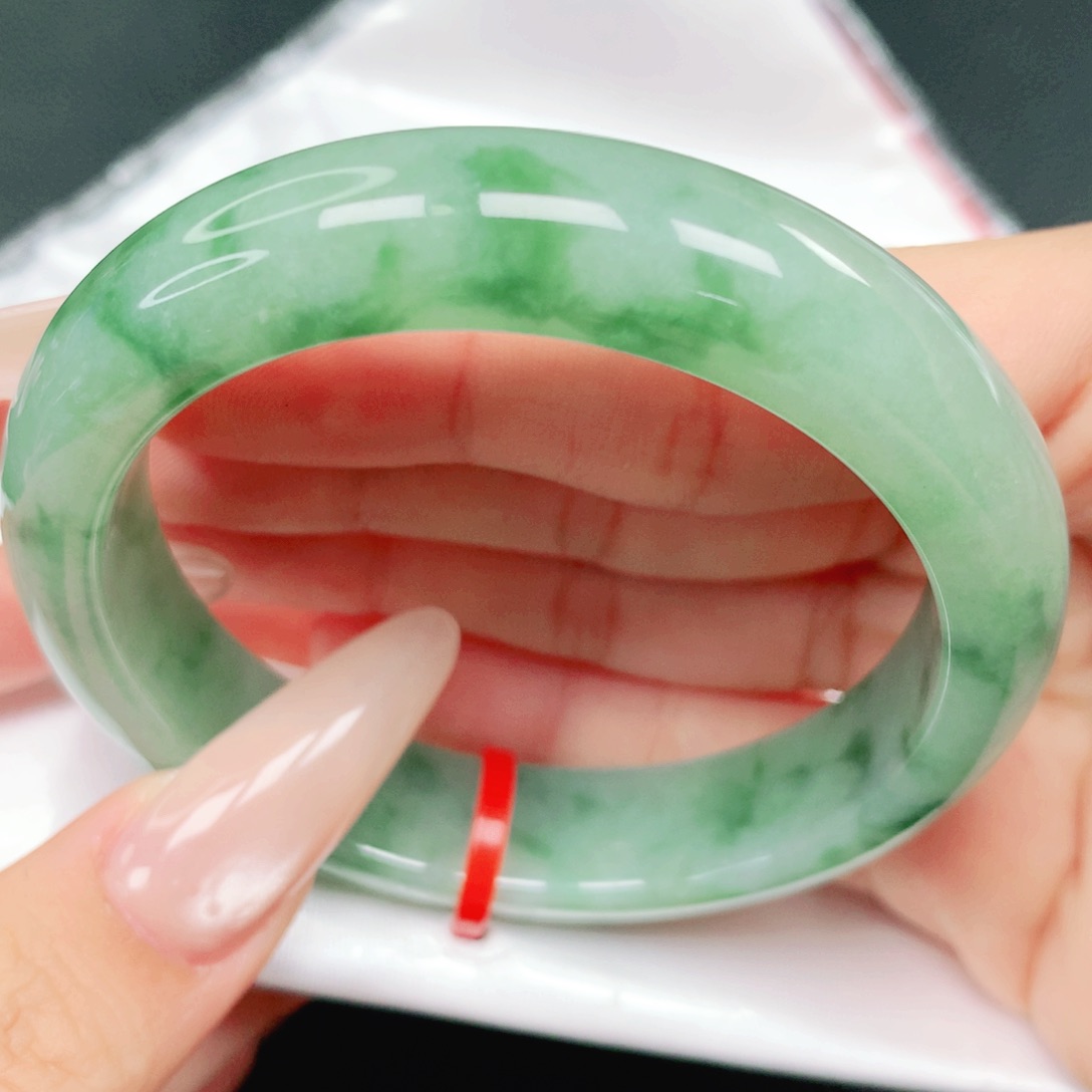 翡翠未镶嵌手镯53