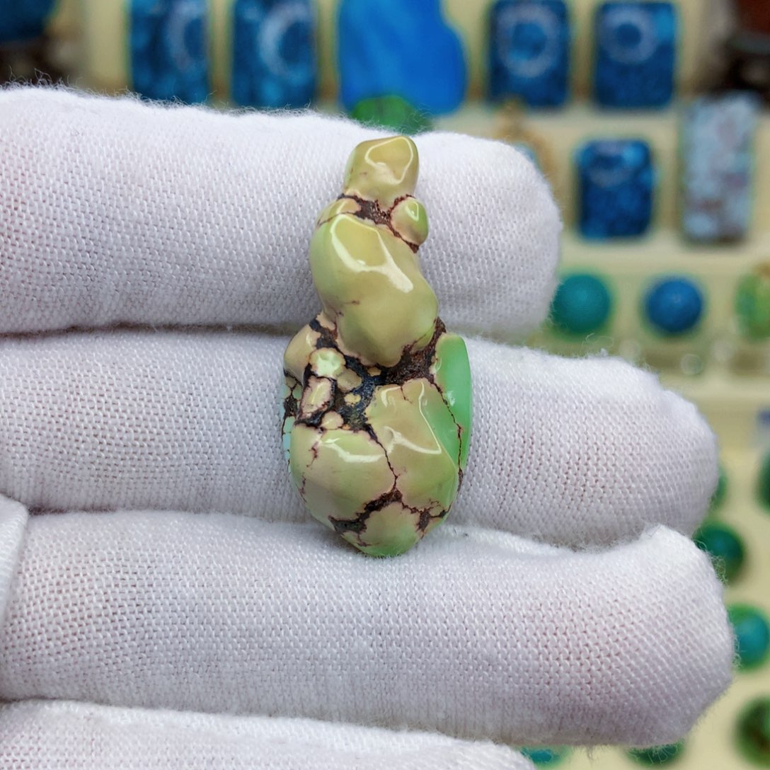 绿松石绿松石未镶嵌