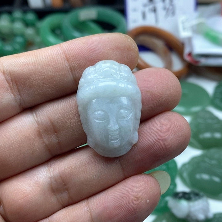 未镶嵌东陵石颈饰