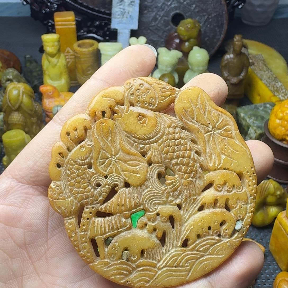 白玉菩提吊坠。。。