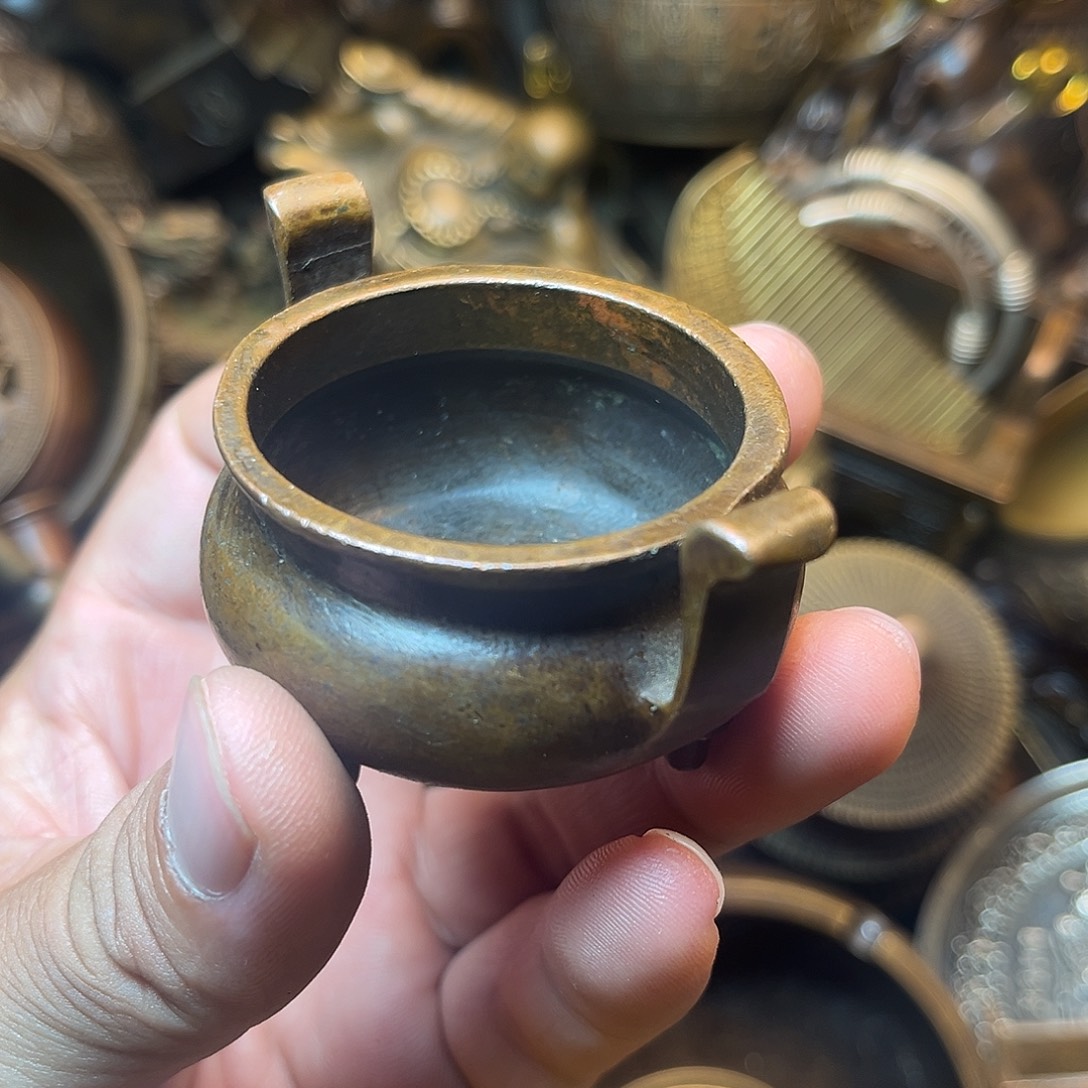精美铜器工艺品等