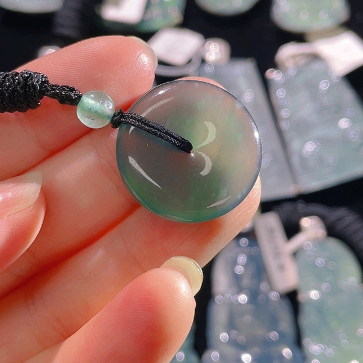 翡翠颈饰未镶嵌29，