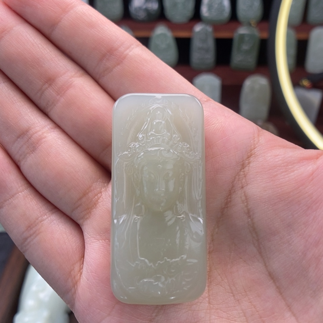 和田玉未镶嵌颈饰