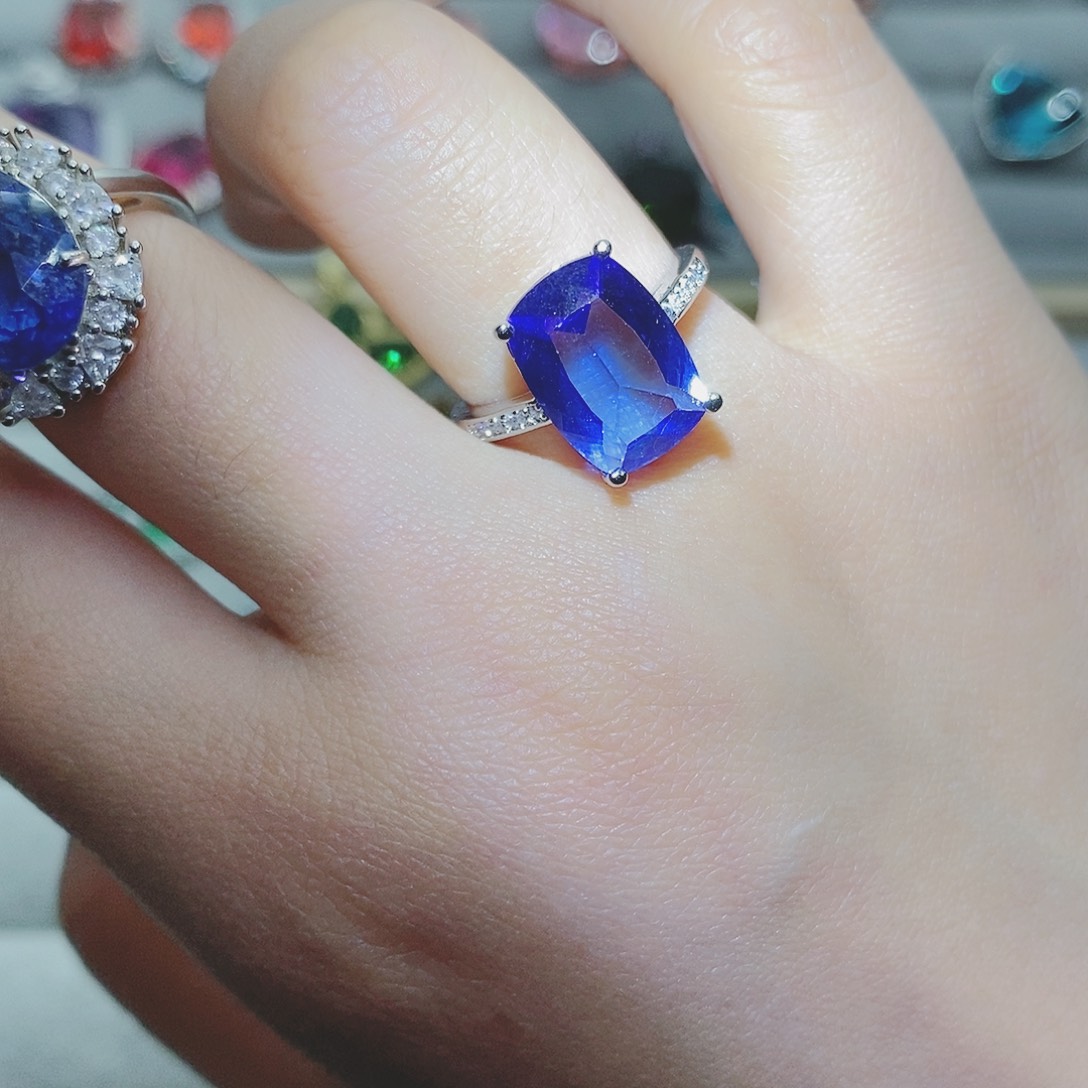 【闪购商品】托帕石耳饰银S925镶嵌