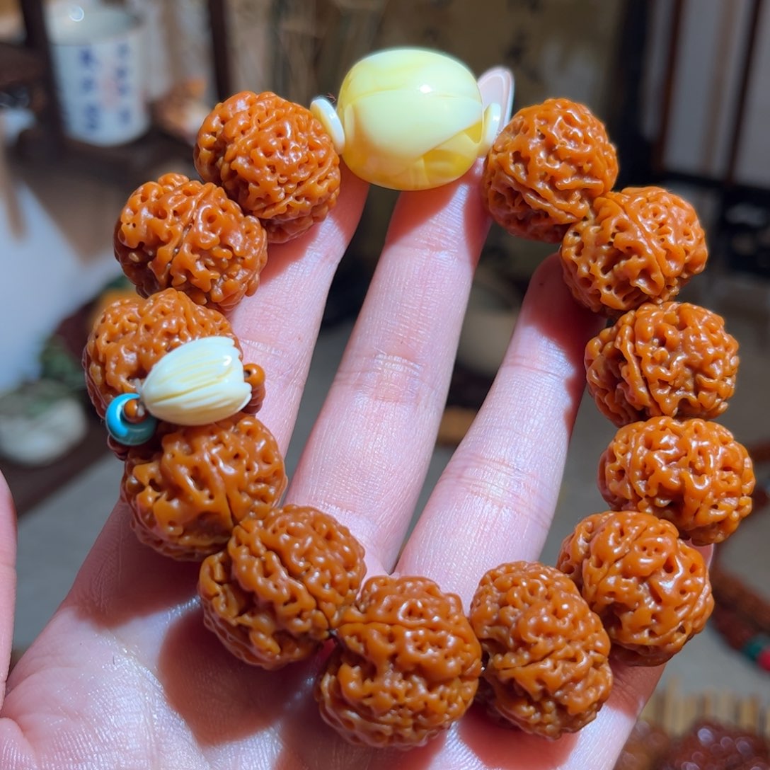 金刚菩提吊坠520bbbbb。  huam