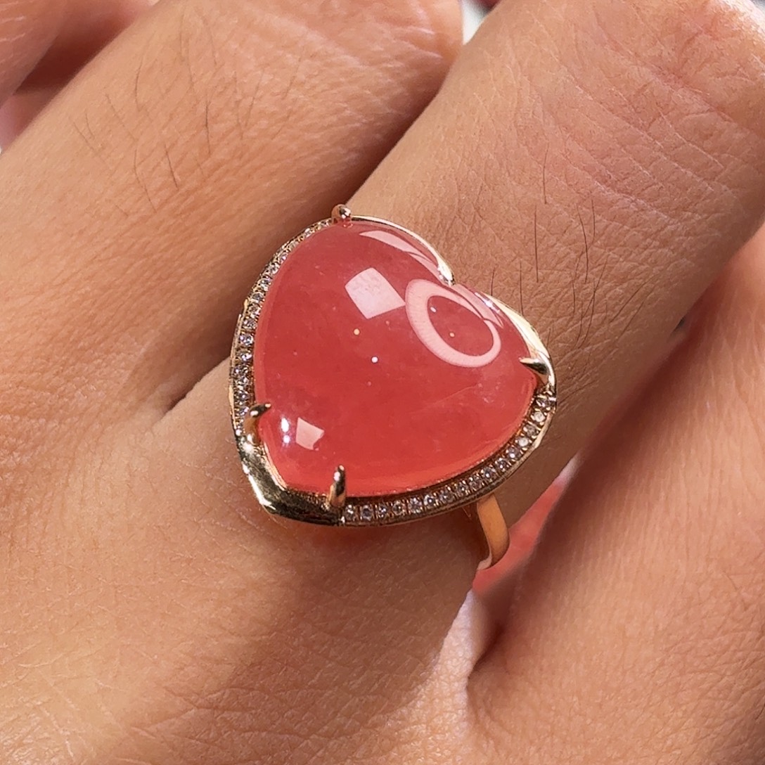 菱锰矿（红纹石）18K金镶嵌戒指18k金红纹石爱心戒指