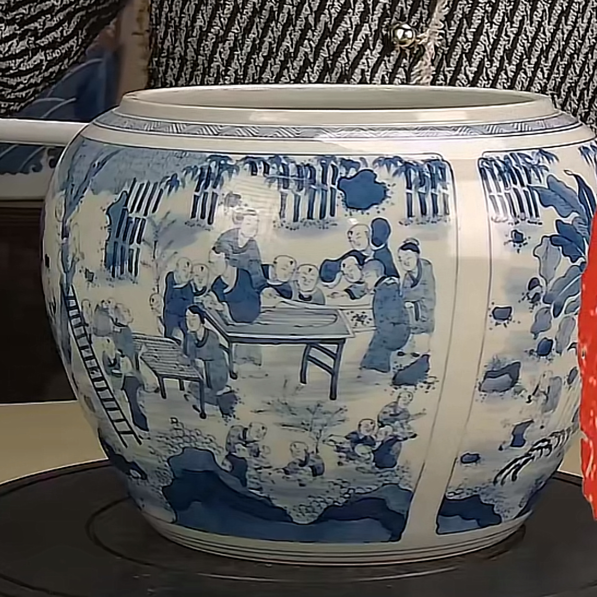 收藏/古玩清三面开窗婴戏图笔筒