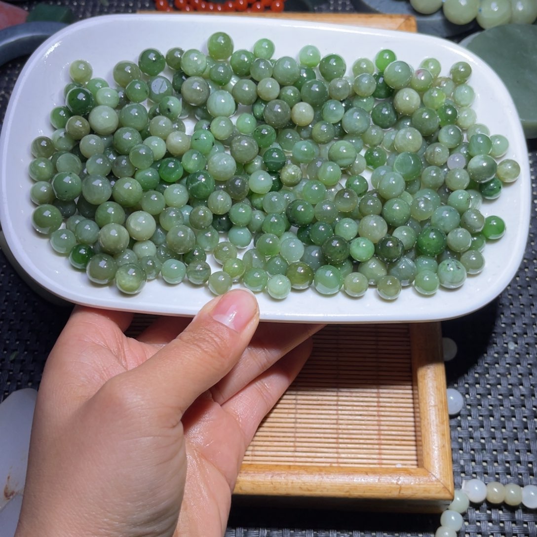 未镶嵌和田玉车挂