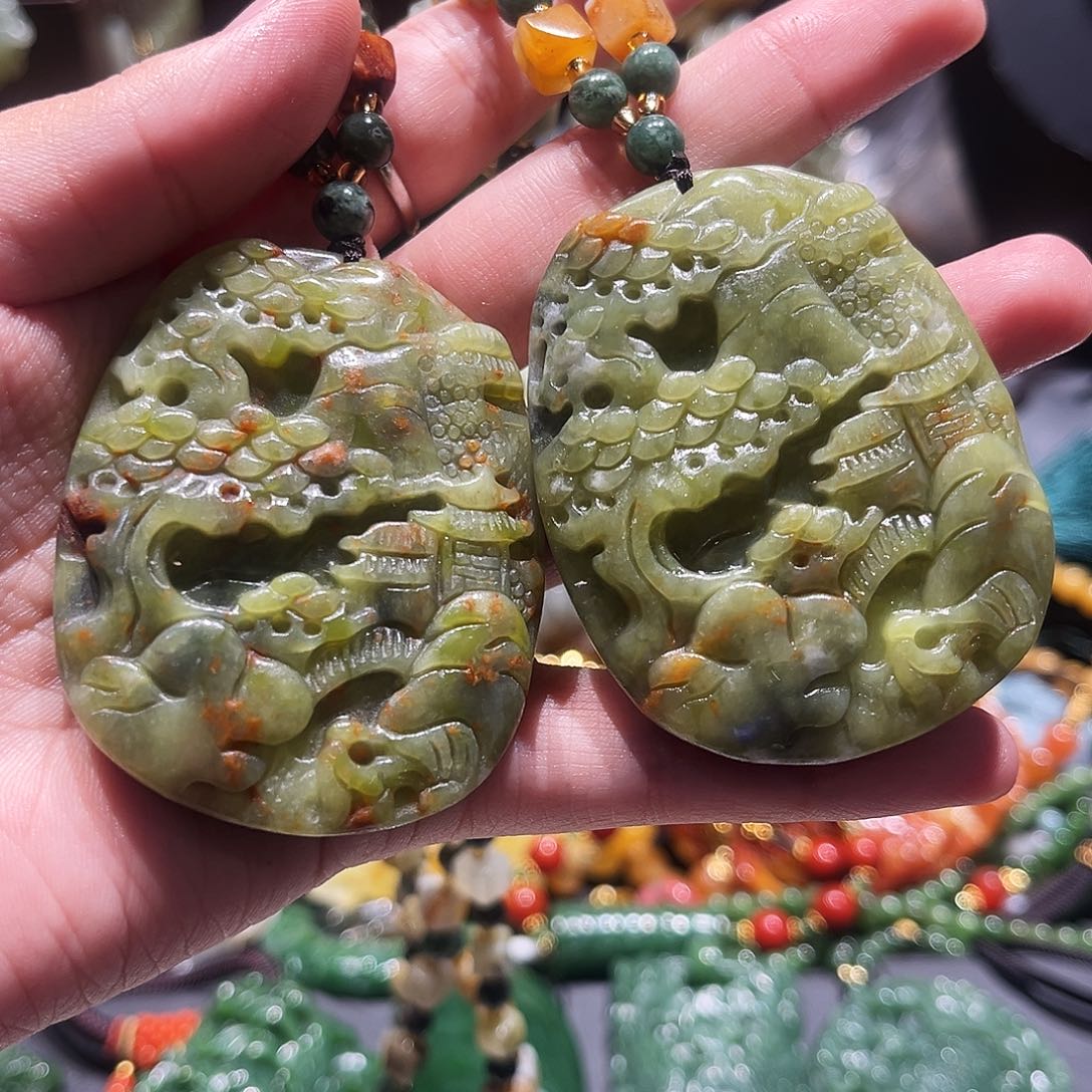 未镶嵌岫玉毛衣链