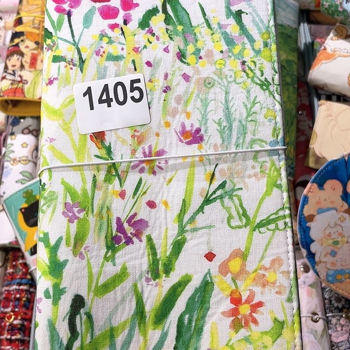 刺绣A5 s活页送纸1405。      