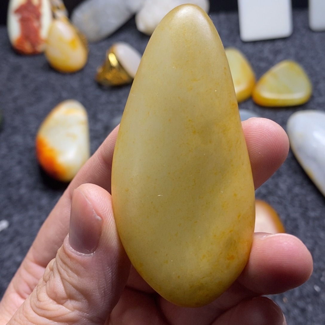 【闪购商品】和田玉颈饰未镶嵌