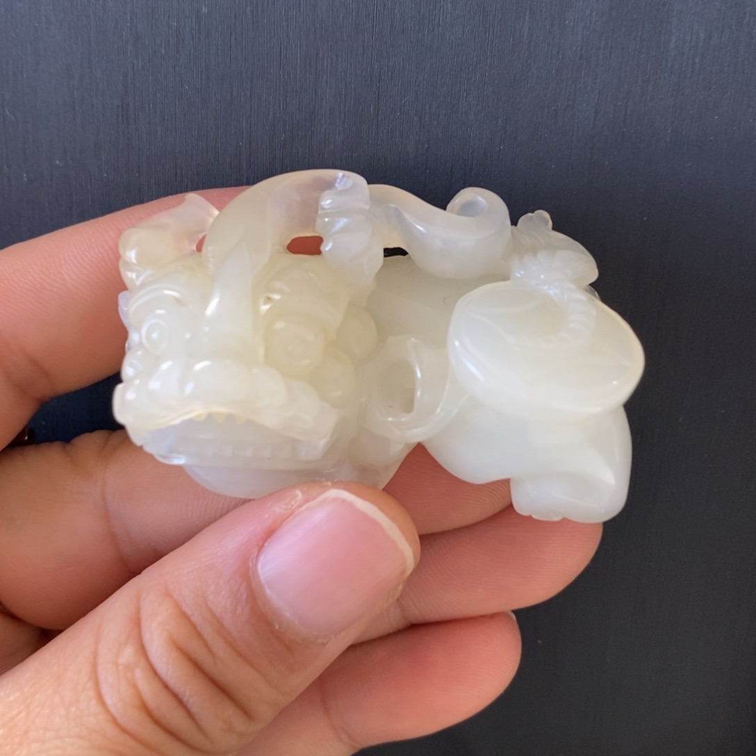 石英质玉（黄龙玉）颈饰未镶嵌