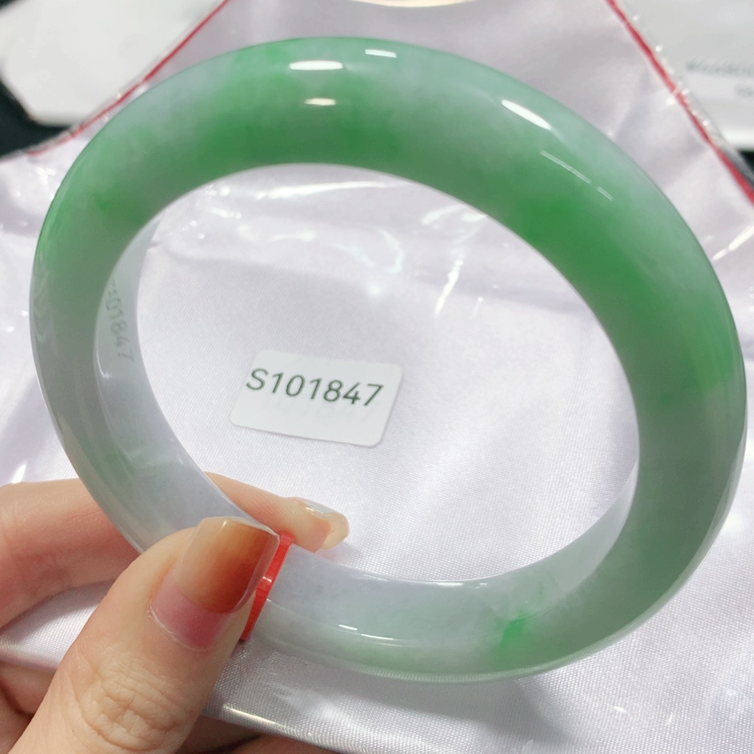 翡翠未镶嵌手镯翡翠手镯 S101847