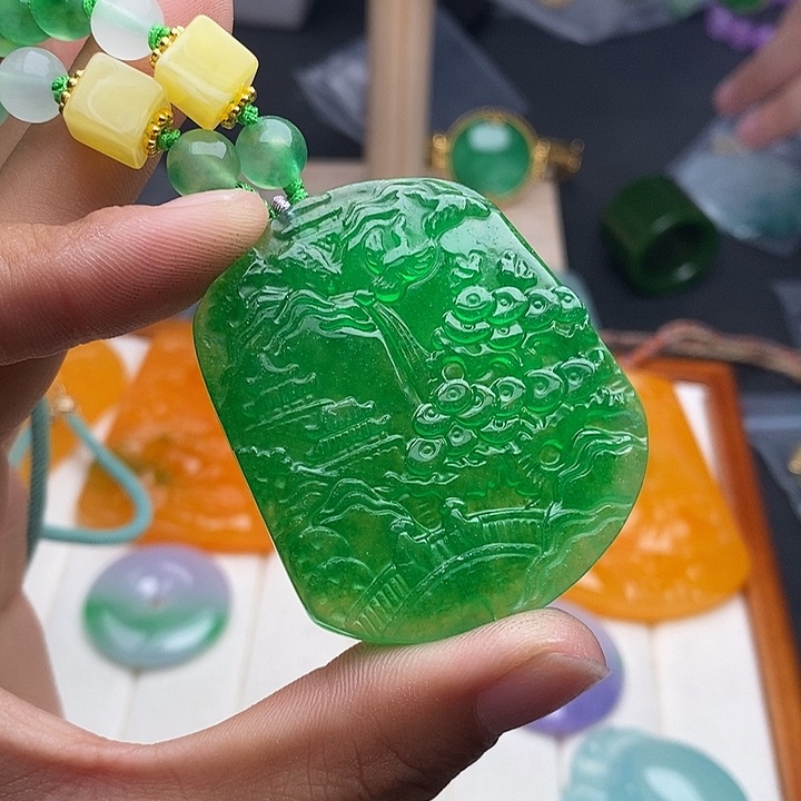 翡翠未镶嵌颈饰354sc