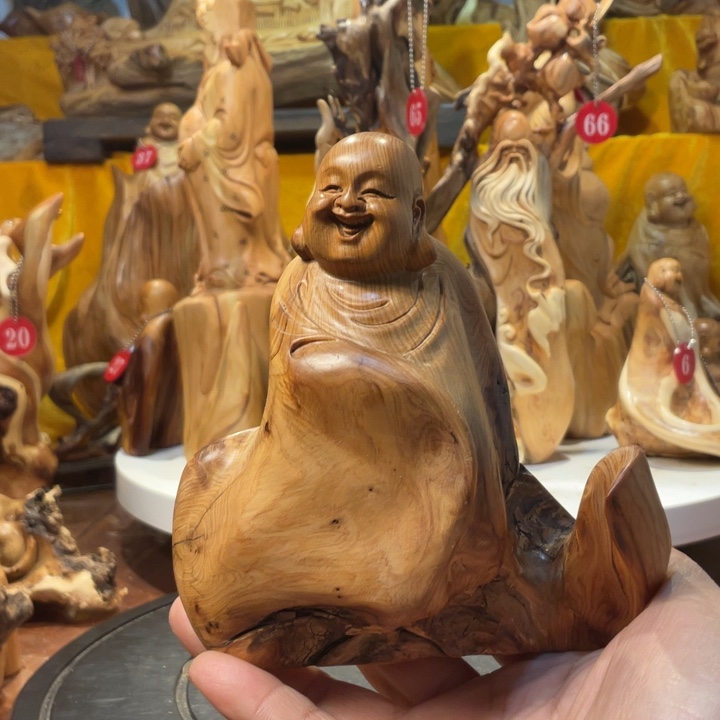 柏木（崖柏）崖柏   弥勒